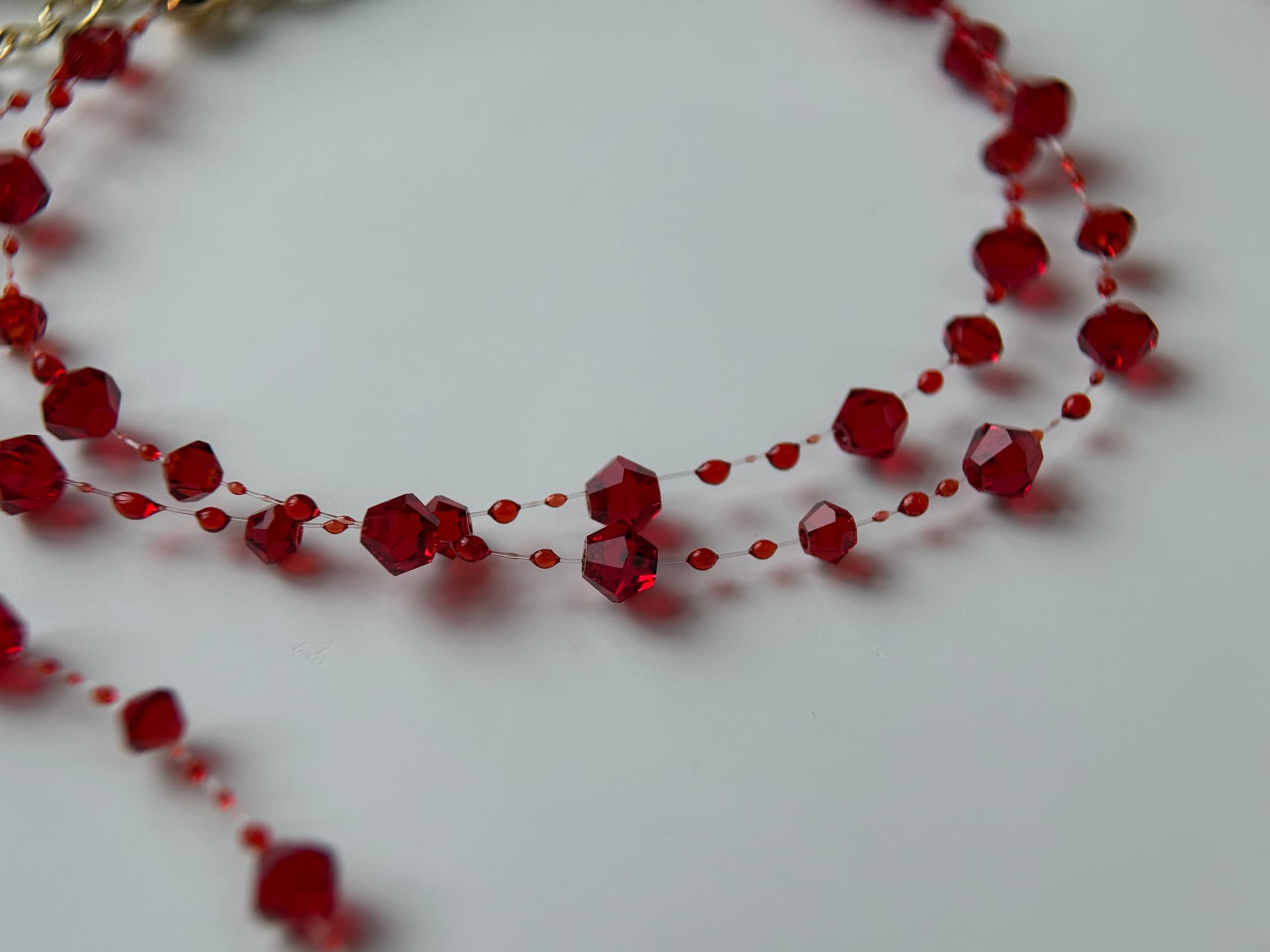 Колье "Рэд флаг" в одну нить нити  — фото 5